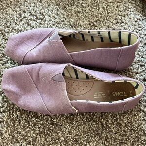 Purple canvas Tom’s